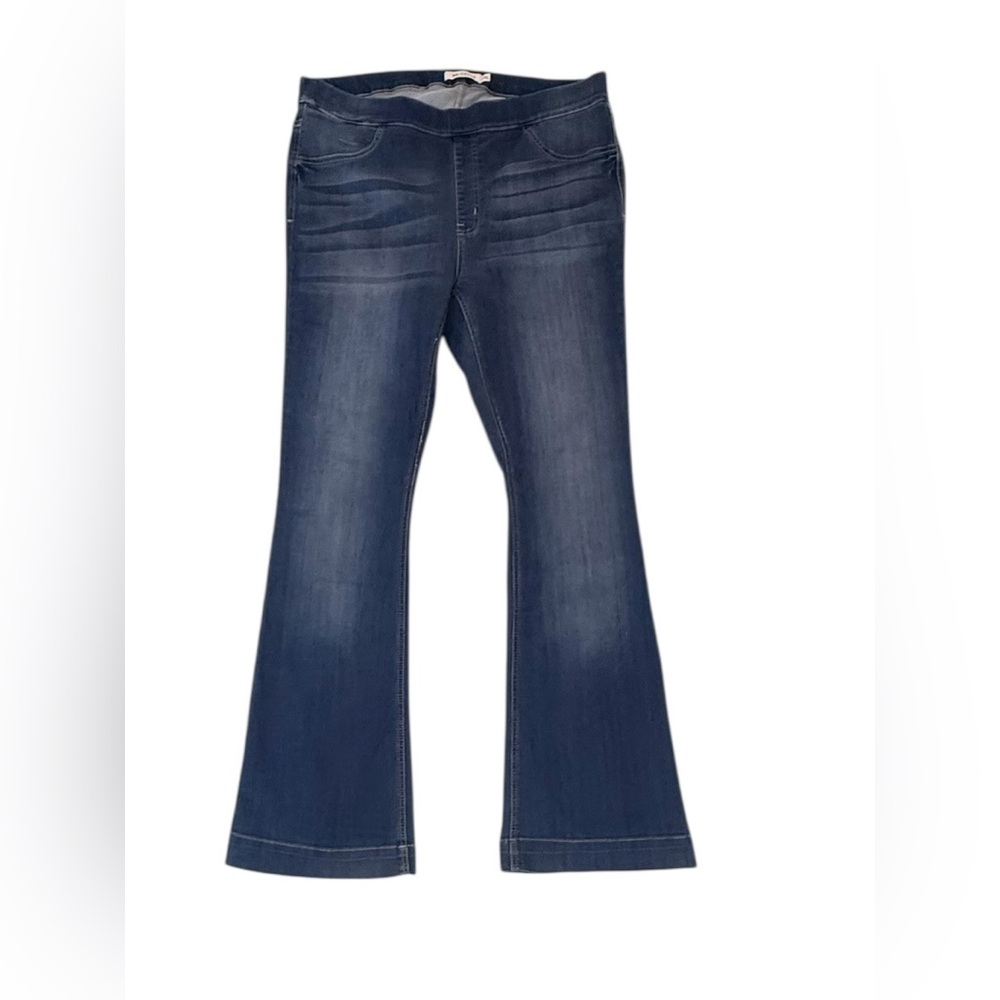 EUC. Ms. Cello pull on, elastic waist jeans. Size 2XL.